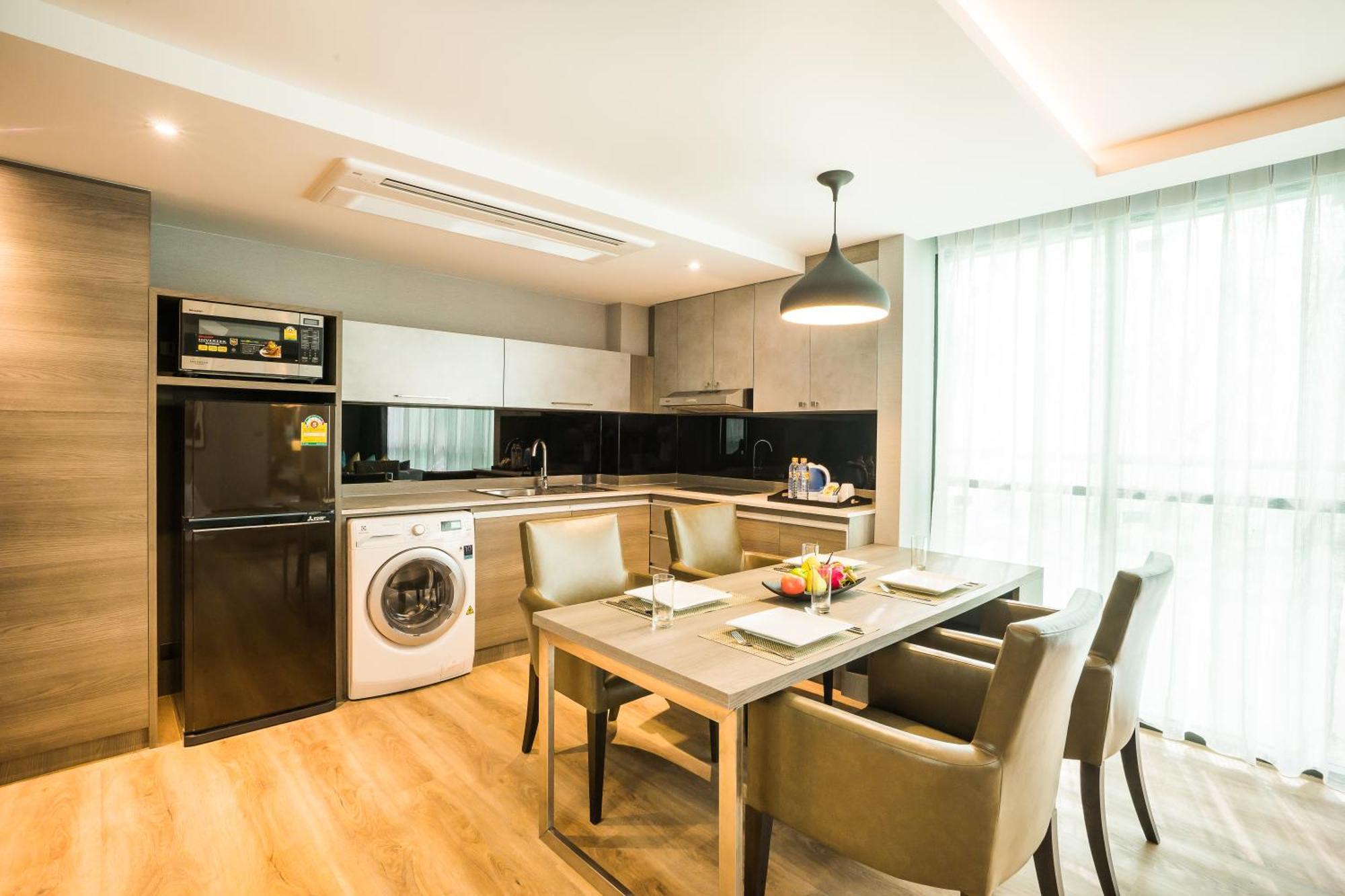 Citrus Suites Sukhumvit 6 By Compass Hospitality Μπανγκόκ Εξωτερικό φωτογραφία