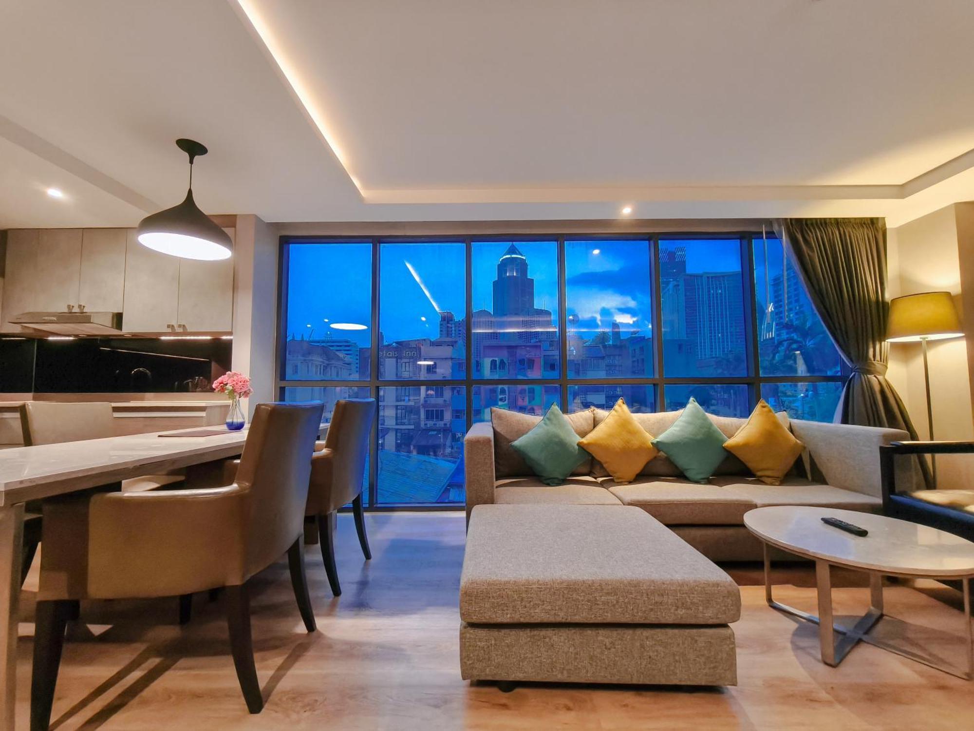Citrus Suites Sukhumvit 6 By Compass Hospitality Μπανγκόκ Εξωτερικό φωτογραφία